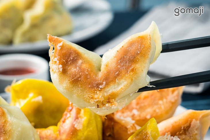 綠咖哩雞肉煎餃