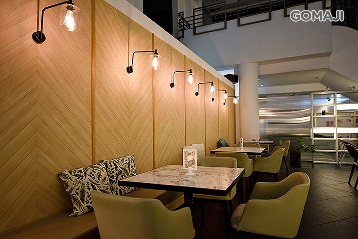 HOVII CAFE