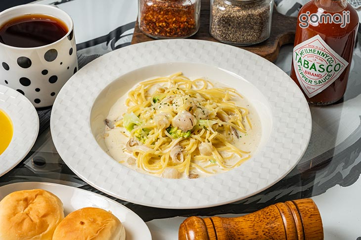 奶油干貝麵 + C套餐