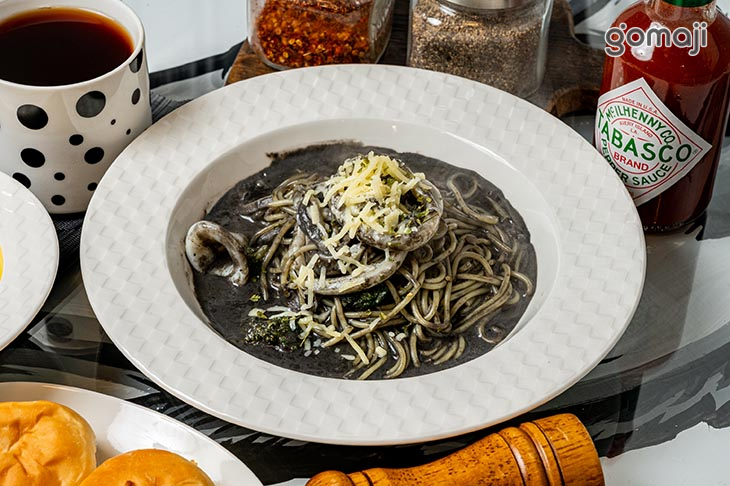 濃香墨魚麵 + C套餐