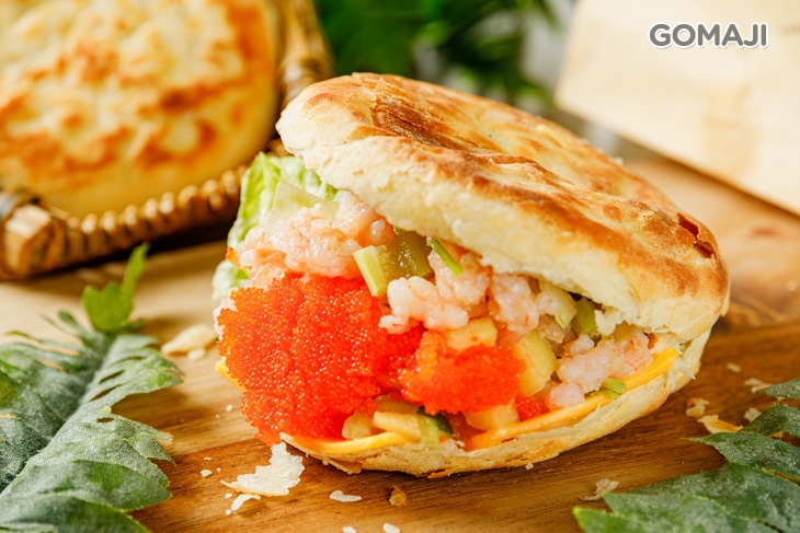 生菜蝦鬆+魚卵+起司肉夾饃