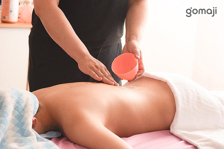 上半背部去角質霜按摩去除老廢角質