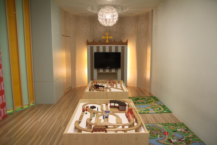 小彩虹嬰幼兒樂園