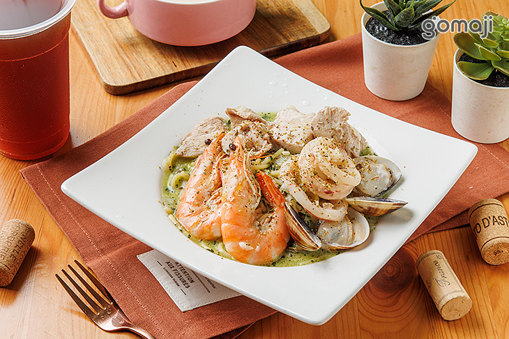 雙主餐義大利麵 (雞柳+海鮮)