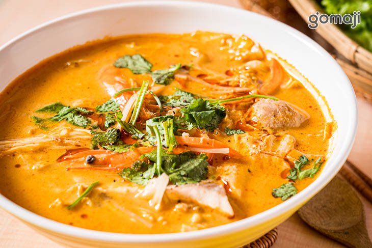 綜合海鮮河粉 酸辣椰香湯