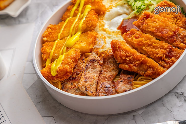 三軍統帥炒麵套餐