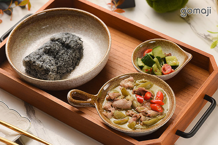 綠帽男孩（豬）