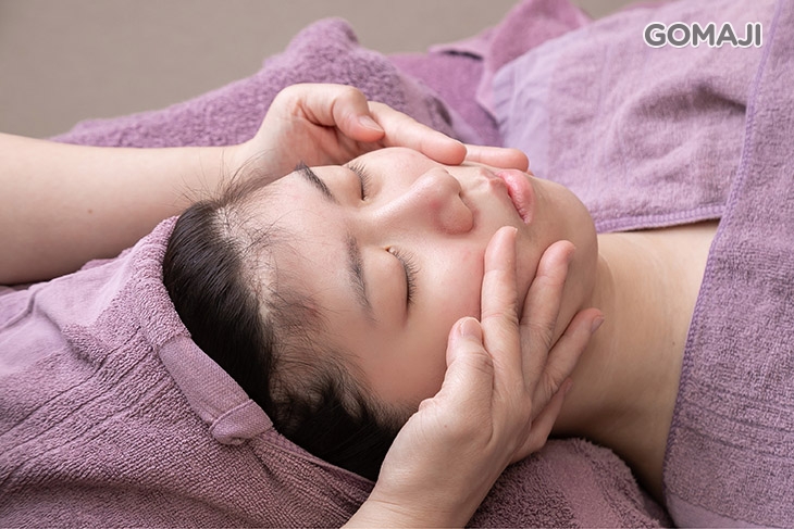 臉部撫紋拉提按摩