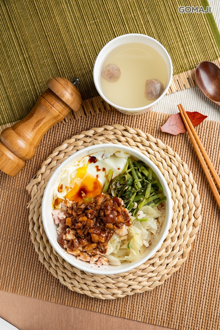 77好吃雞肉飯專賣店
