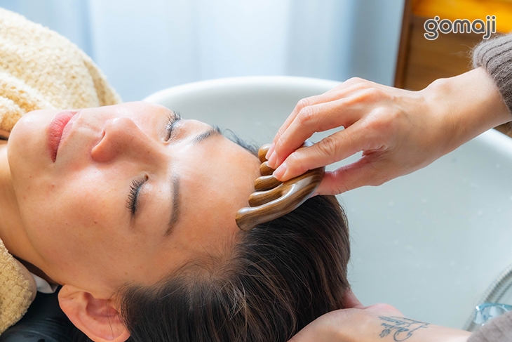 臉部洗卸清潔(韓式鬆筋林排手法：香氛臉部鬆筋)