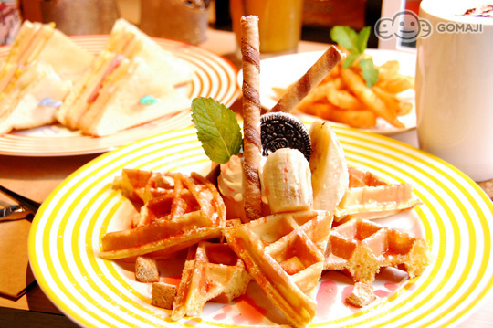 【lasoleil 拉索里】特制松饼香脆软q,口感丰富又多层,搭配现调饮品超