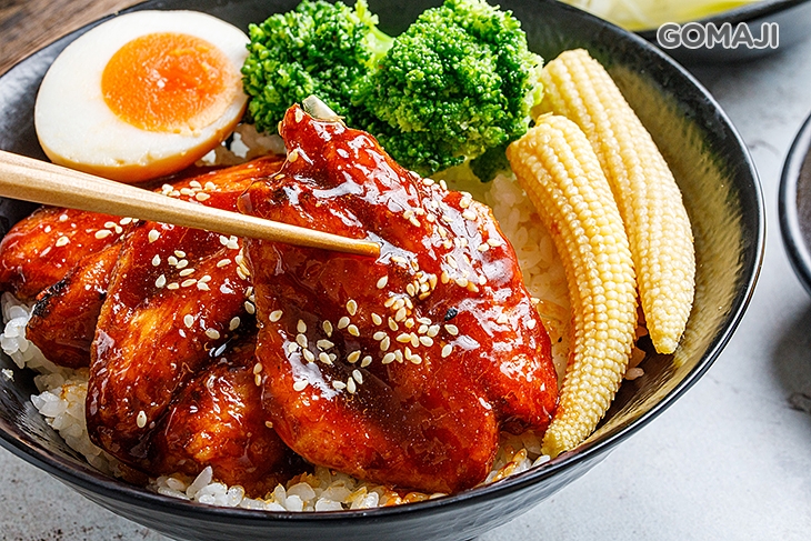 蒲燒雕魚丼 