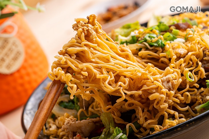 招牌豬肉炒泡麵 