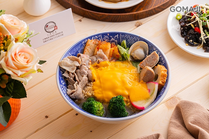 起司泡菜部隊鍋泡麵  