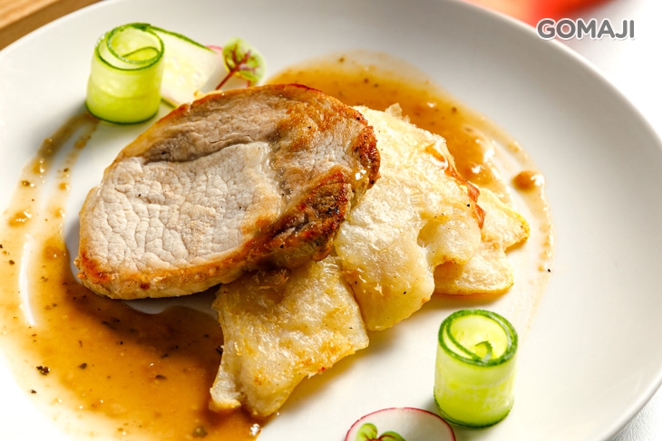 嫩肩里肌豬排＋香煎巴沙魚