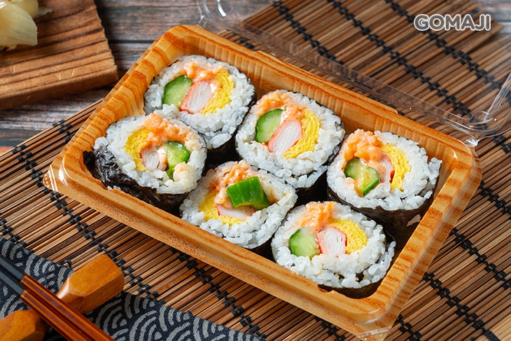 龍蝦沙拉捲壽司