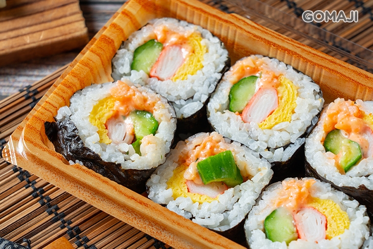 龍蝦沙拉捲壽司