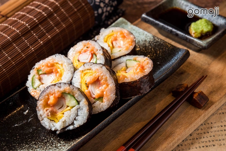 龍蝦沙拉捲壽司