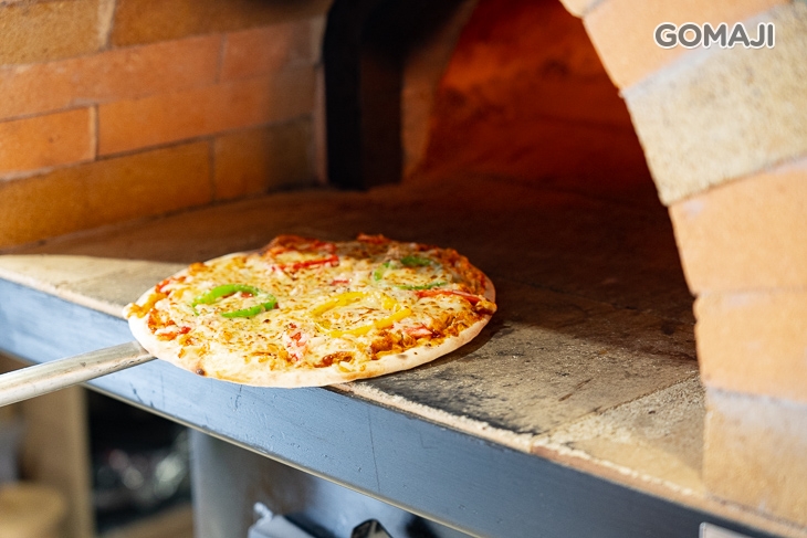 　噠啵窯烤披薩　