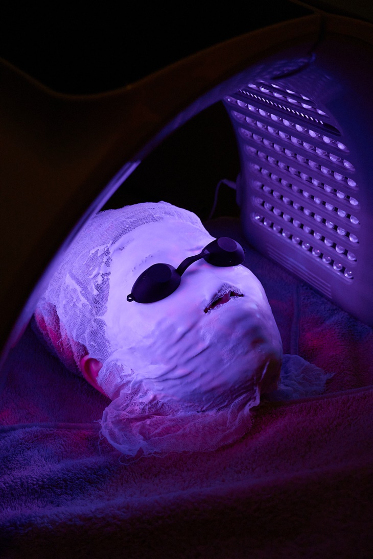 客製化面膜搭配韓式LED光譜美容