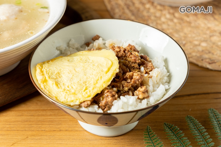 綜合湯+肉燥飯套餐