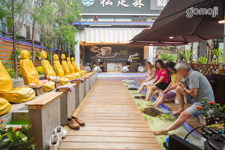 【松足霖泡腳美食咖啡】