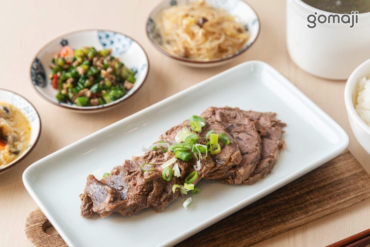 滷牛腱肉飯套餐