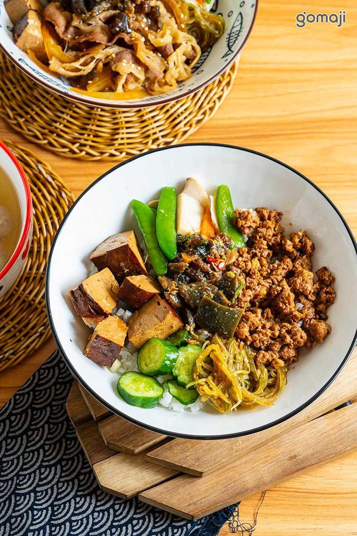 流淚皮蛋肉燥蓋飯