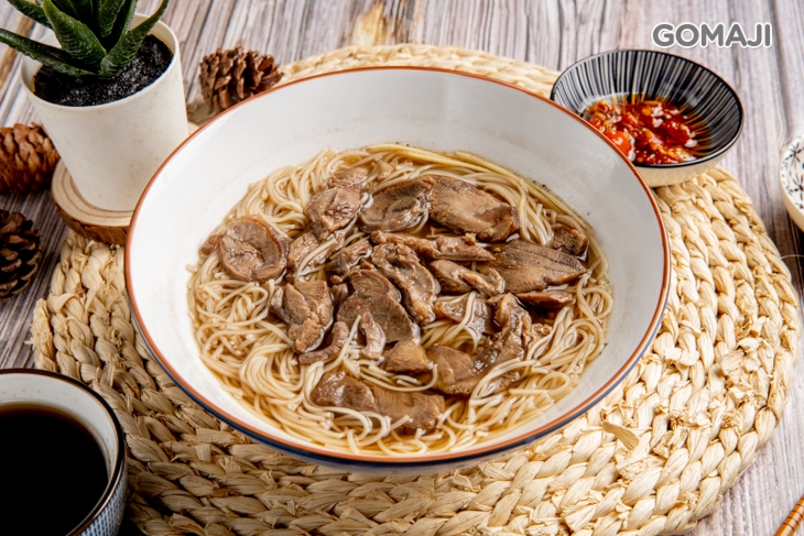 羊腱麵線湯