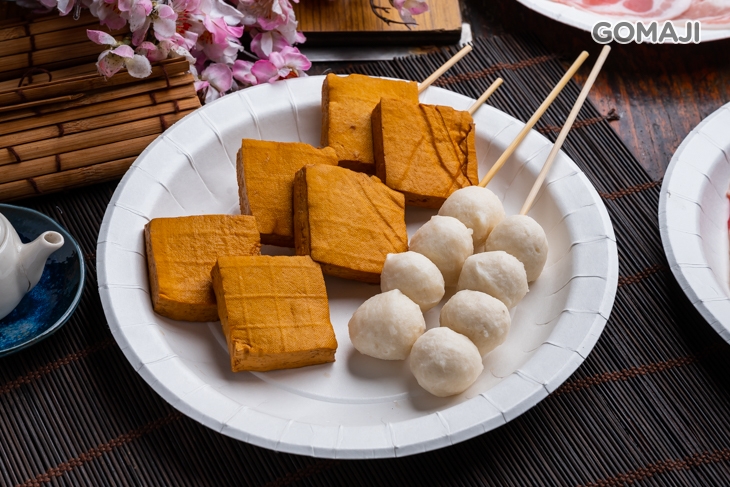 鱈魚丸兩串 + 豆干兩串