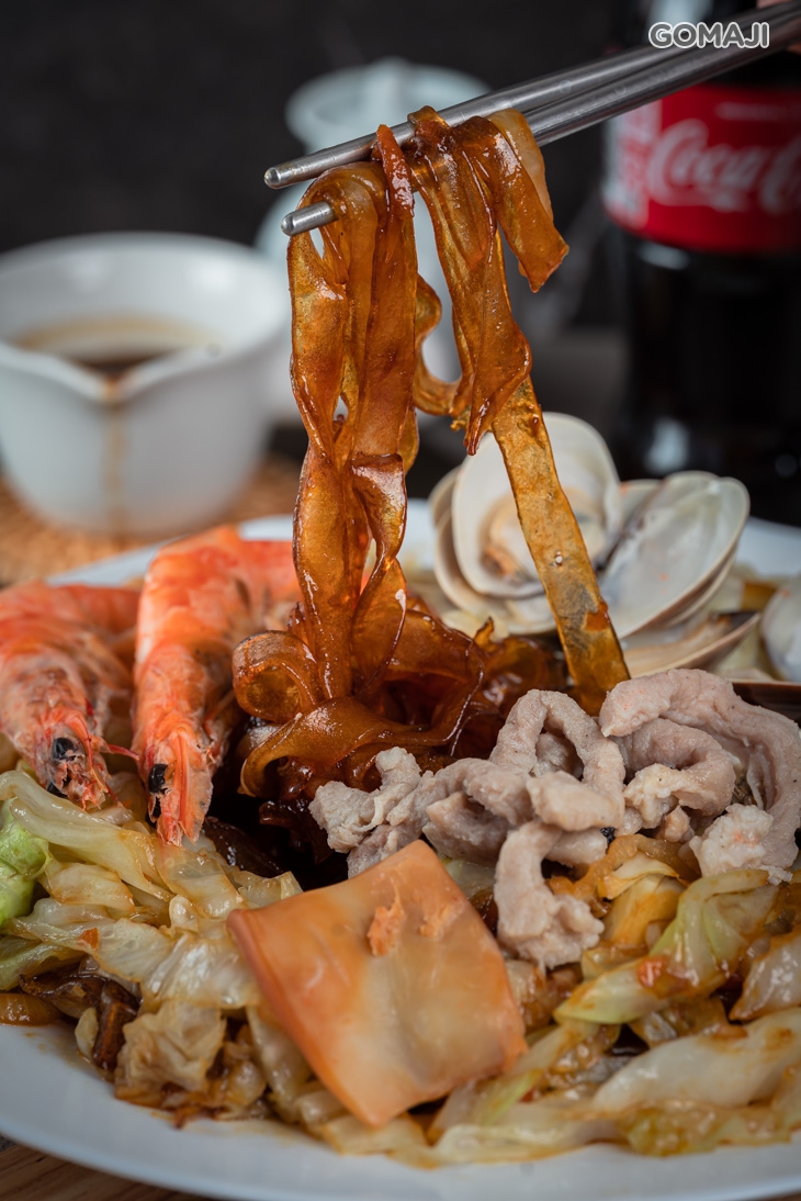 (海鮮炒河粉+當日小菜+雪碧) 