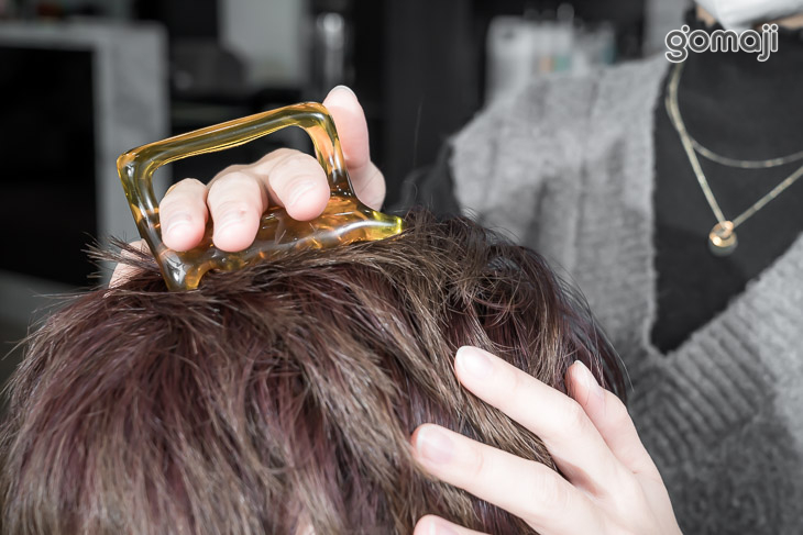 水晶刮棒舒活筋絡