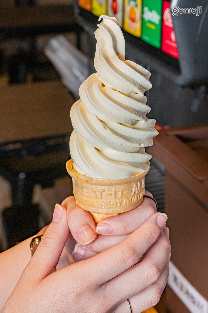 內用可享：玉米濃湯、大蒜吐司、飲料、霜淇淋、醬料無限量供應