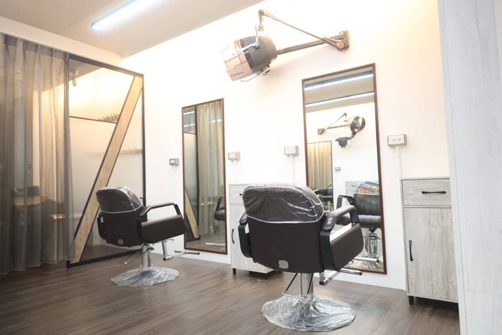 Personal髮型美甲沙龍