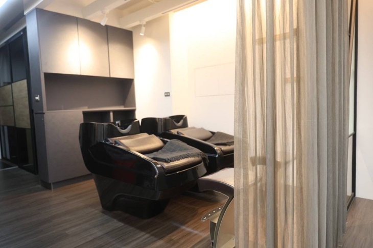 Personal髮型美甲沙龍