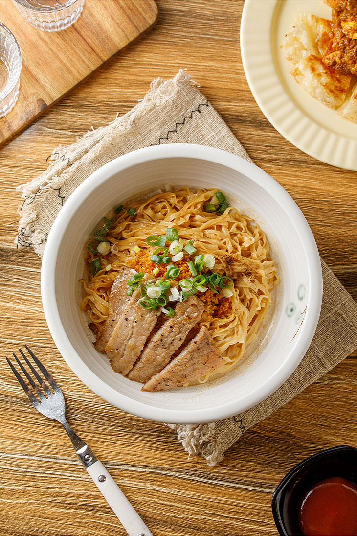 蔥油豬肉意麵