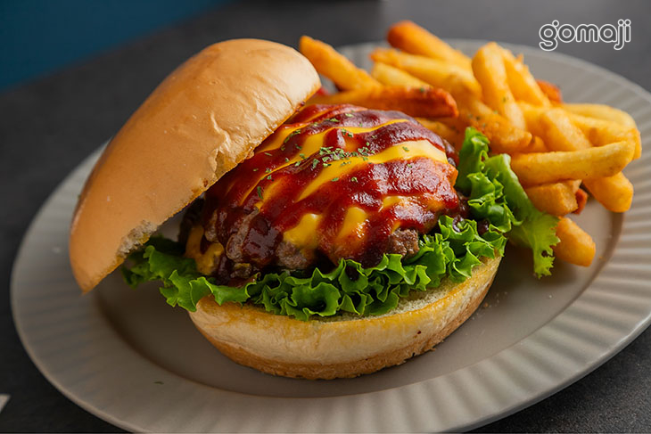 雙層招牌BBQ起司牛肉堡