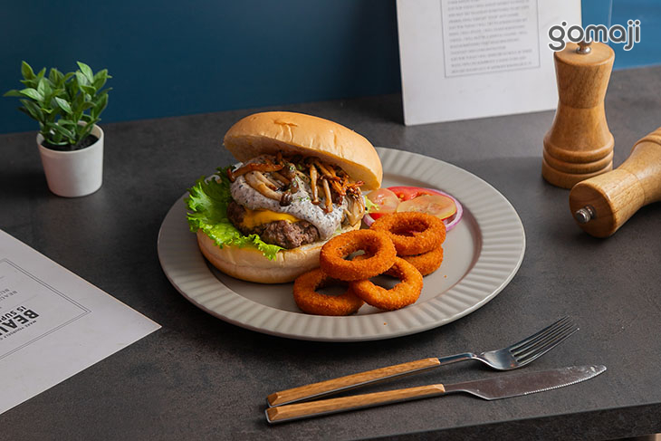 黑松露佐野菇起司牛肉堡