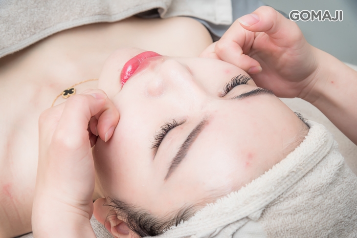 同步進行頭部舒壓