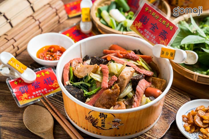 紅糟肉+米血+素腰花+鑫鑫腸+大豆干+高麗菜