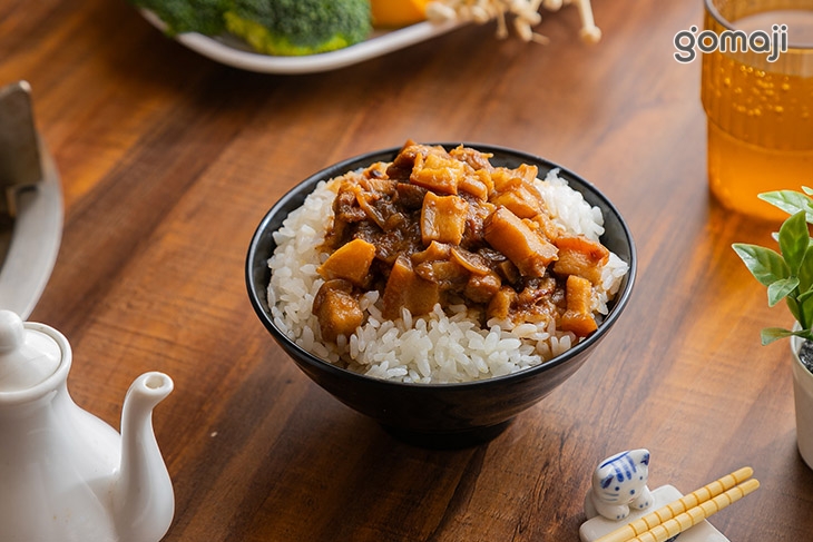 滷肉飯 