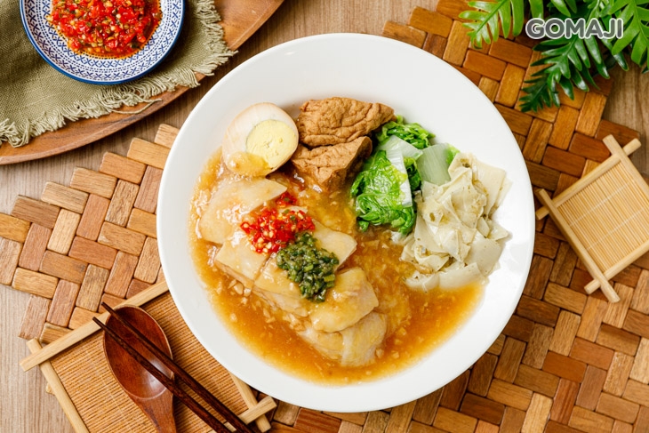 蒜味雞肉飯(有配菜)