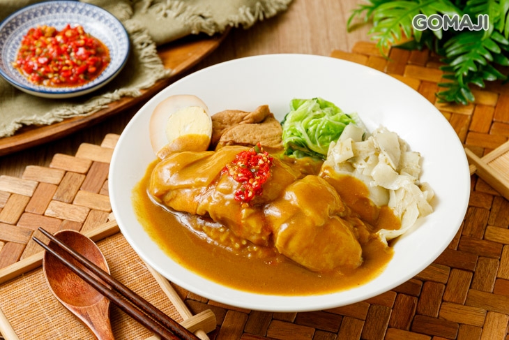 咖哩雞肉飯(有配菜)