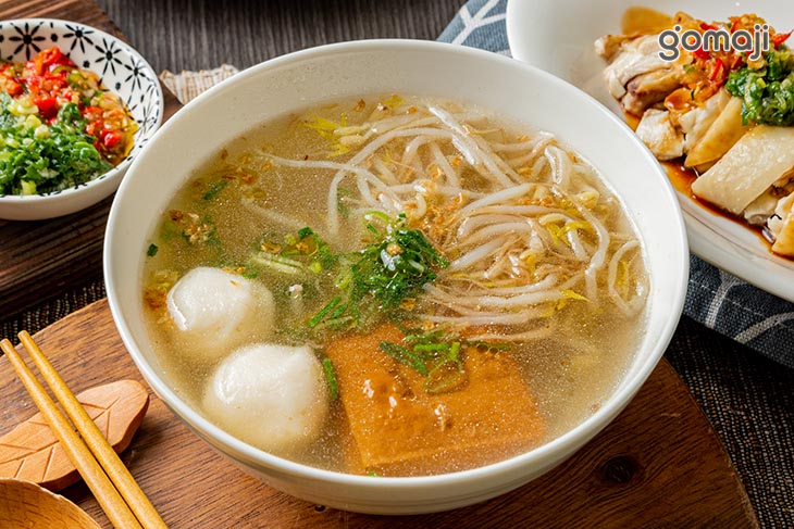咖哩雞湯細粉+單點嫩雞