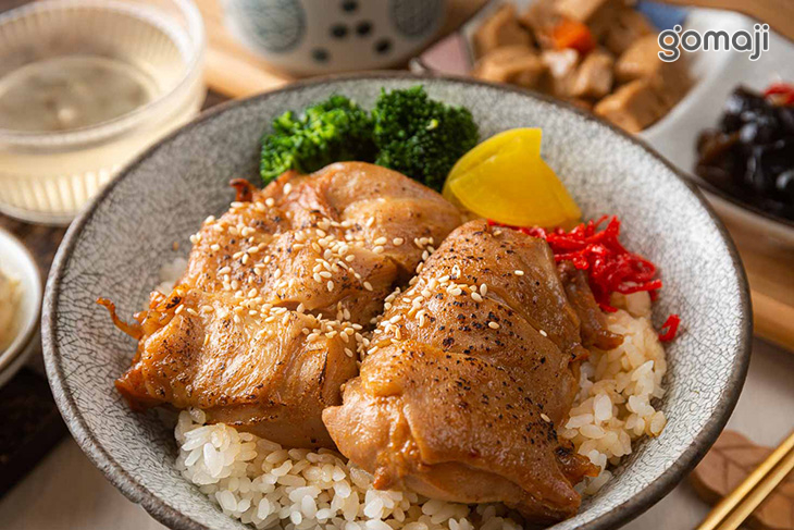 照燒雞腿排定食