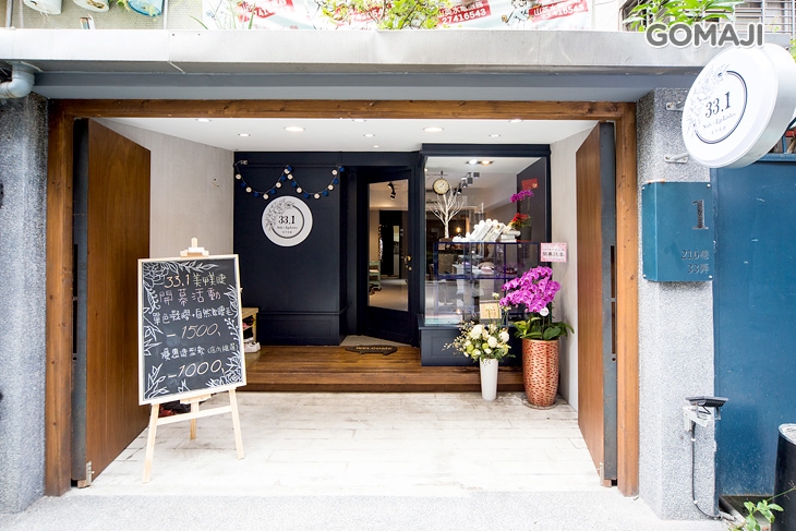 33.1 nails eyelashes