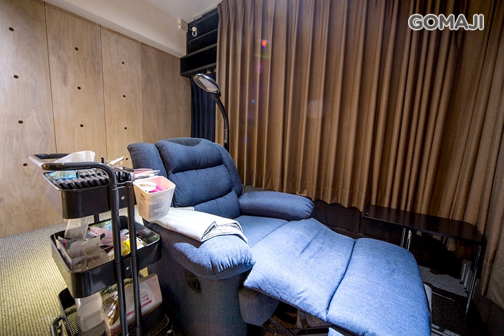 33.1 nails eyelashes