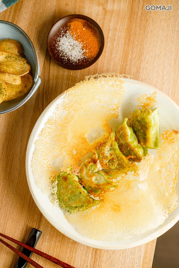 芫荽蔥肉冰花餃子