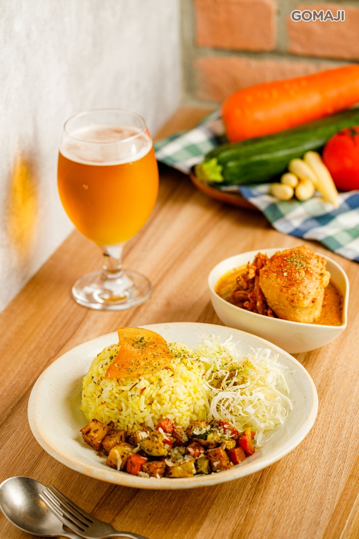 魔藥咖哩 什錦野菜炸蛋