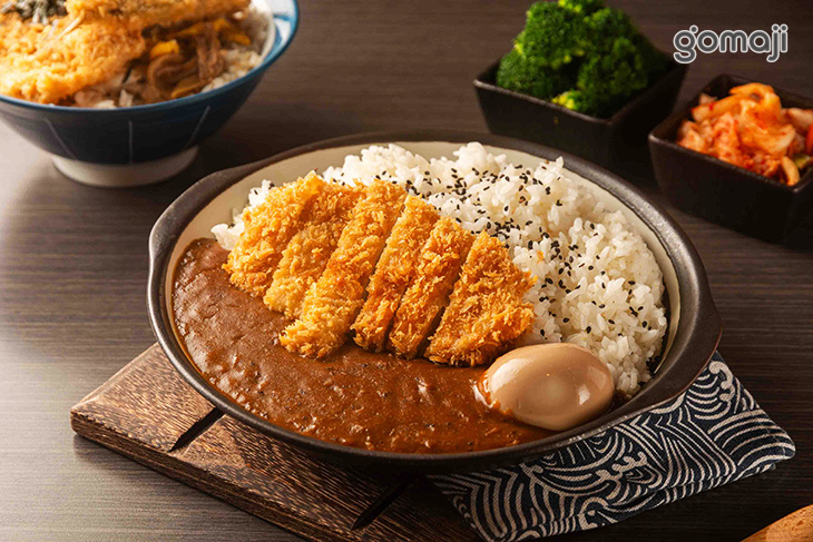 咖哩豬排丼
